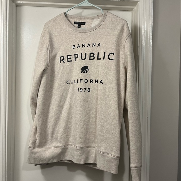 Men’s Banana Republic Sweatshirt - Picture 2 of 3